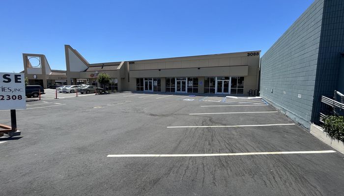 Warehouse Space for Rent at 3084-3088 El Camino Real Santa Clara, CA 95051 - #4