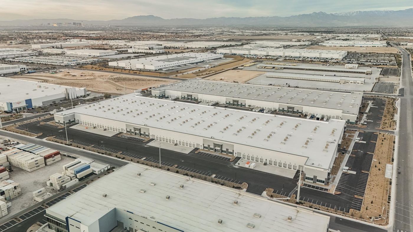 TROPICAL SPEEDWAY DISTRIBUTION CENTER - B photo 1