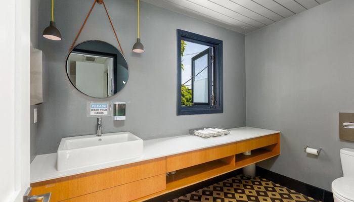 Office Space for Rent at 1746 Abbot Kinney Boulevard Los Angeles, CA 90291 - #4