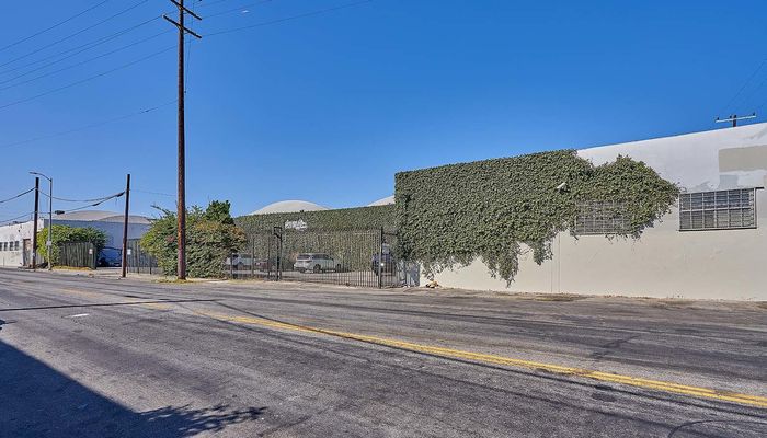 Warehouse Space for Sale at 2901 S San Pedro St Los Angeles, CA 90011 - #5