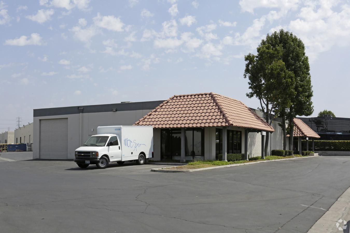 Industrial Property For Lease photo 1