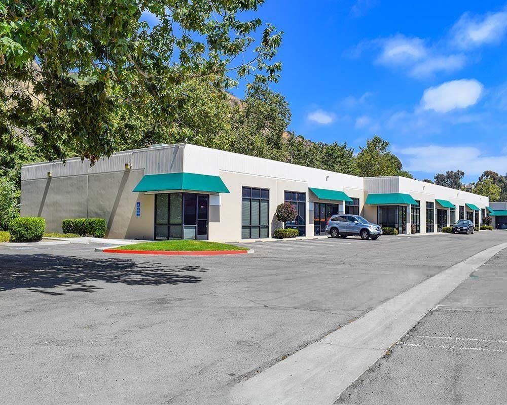 Rose Canyon Business Park - Bldg. 900 photo 2
