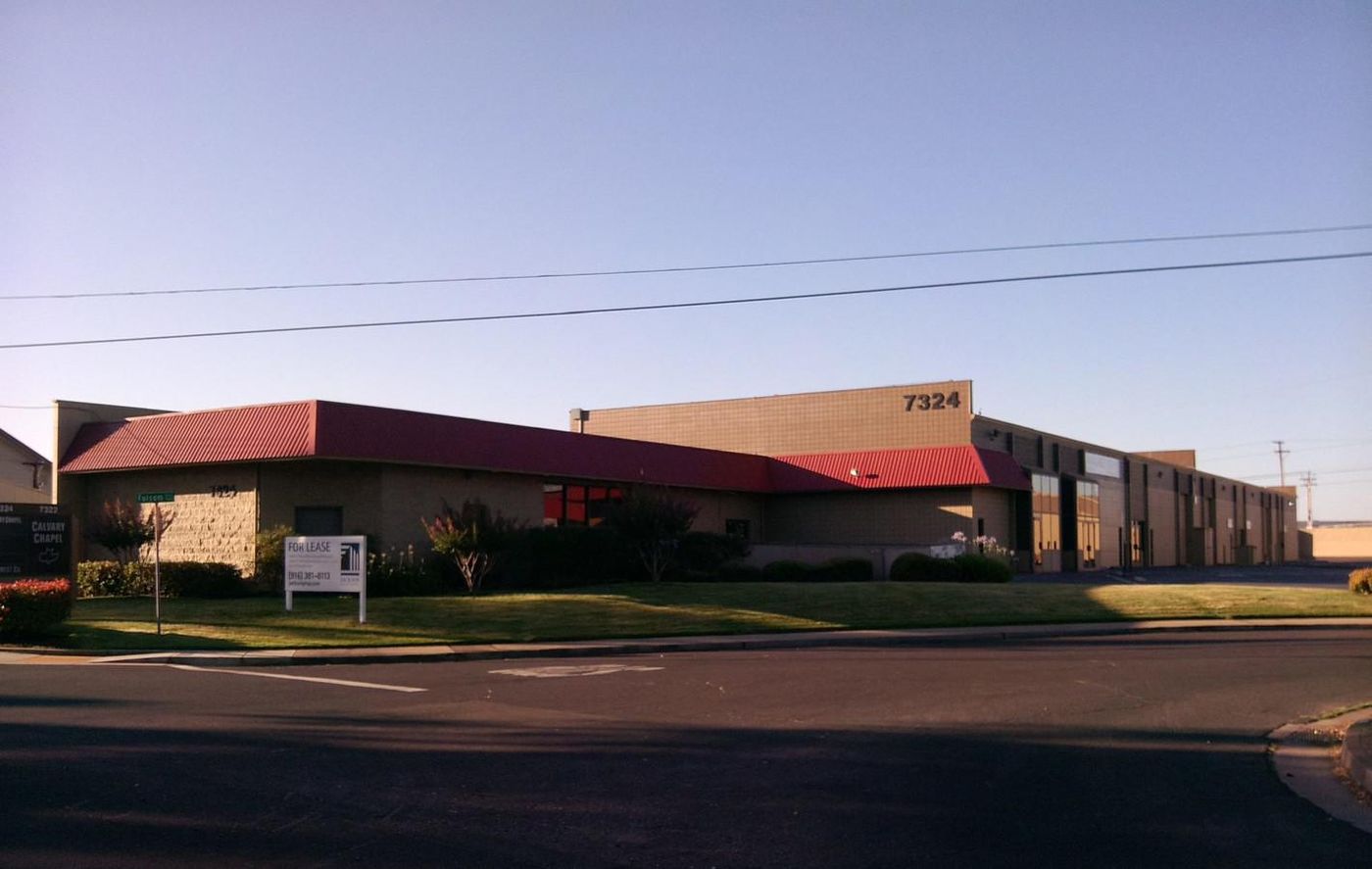 7324 Folsom Boulevard, Sacramento photo 2
