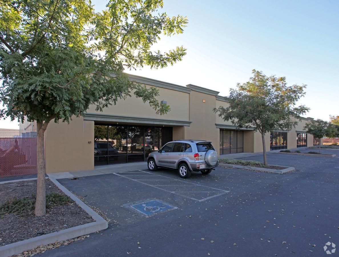Industrial Property for Lease photo 3