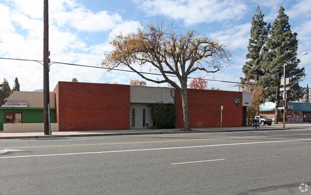 1650 Victory Blvd
