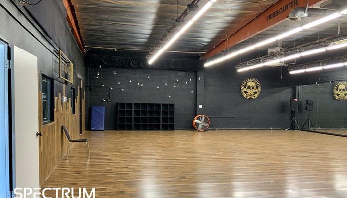 Warehouse Space for Rent at 7742-7746 Gloria Ave Van Nuys, CA 91406 - #4