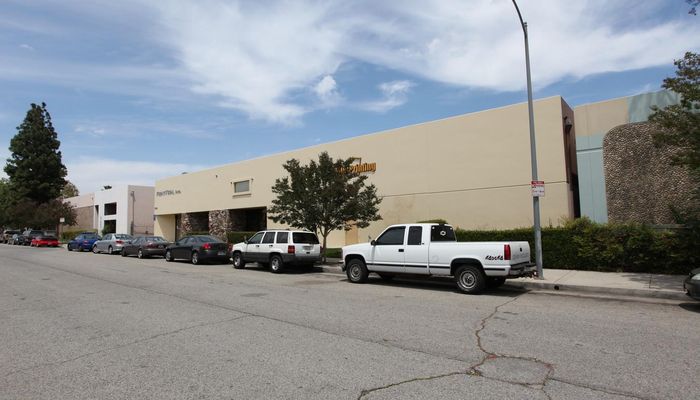 Warehouse Space for Rent at 21333 Deering Ct Canoga Park, CA 91304 - #7