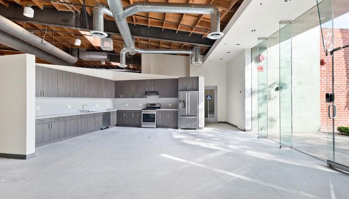 Office Space for Rent at 10113 Jefferson Blvd Culver City, CA 90232 - #4