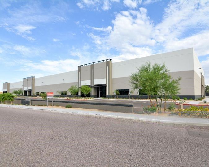 Broadway 101 Commerce Park - 232 & 318 South Dobson Road