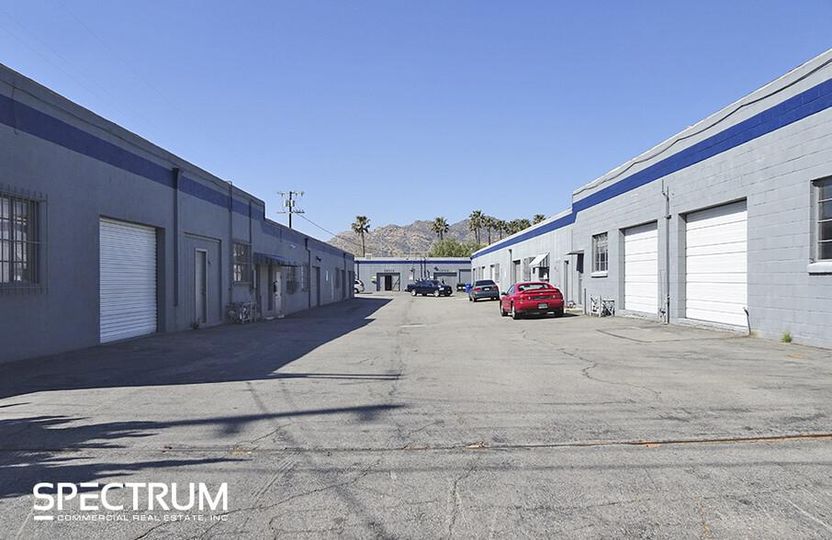 Prime Chatsworth Location 10035-10039 Canoga Ave