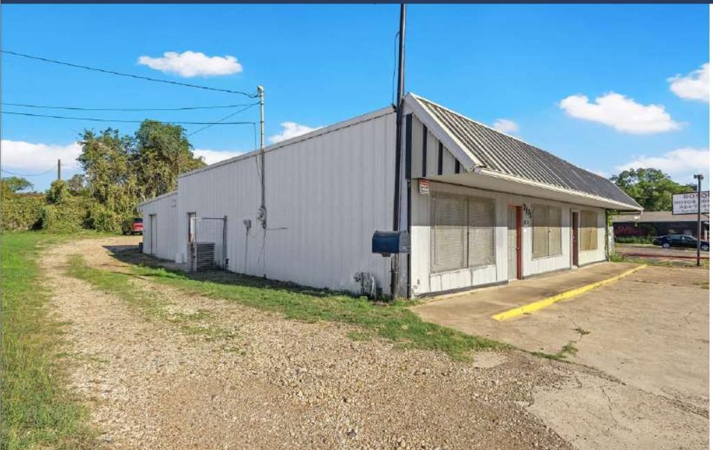 2125 Franklin Ave photo 3