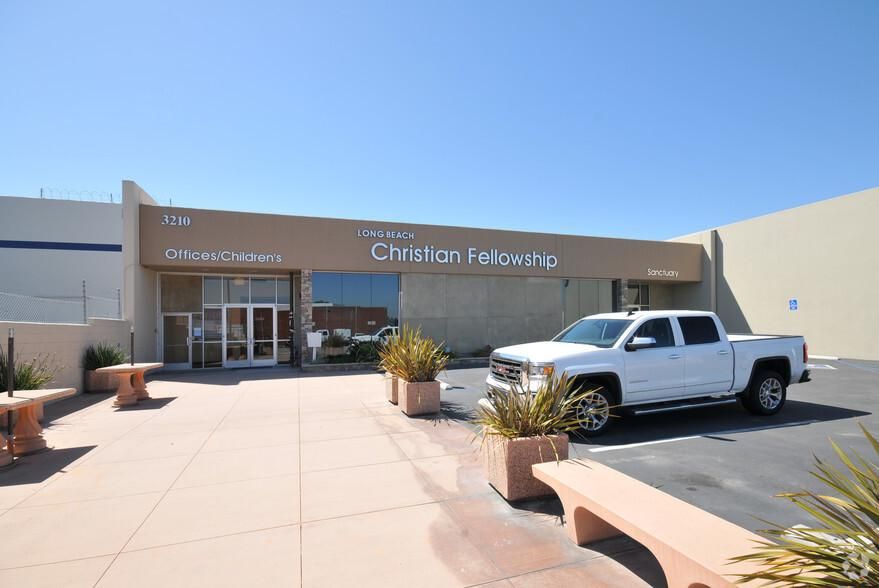 Church space for Lease 3210 E Airport Way photo 1
