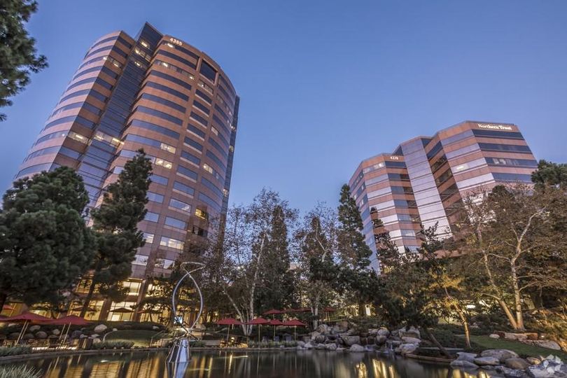 The Plaza 4350 La Jolla Village Dr