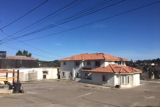 Bancroft & Commercial Yard For Lease photo 2