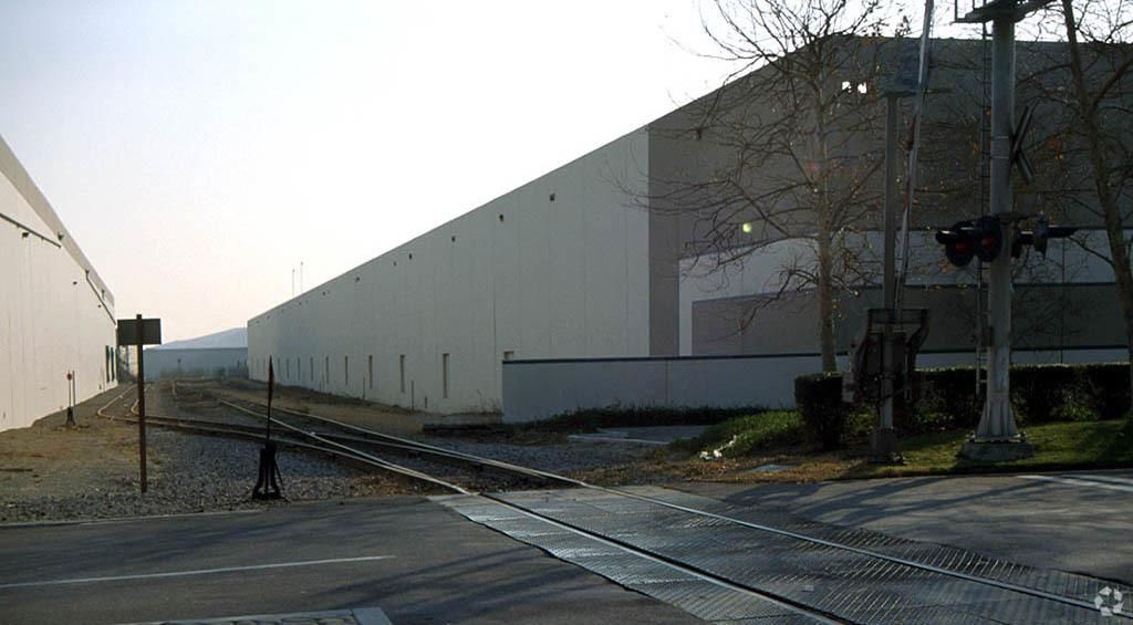 Industrial Property For Lease photo 3