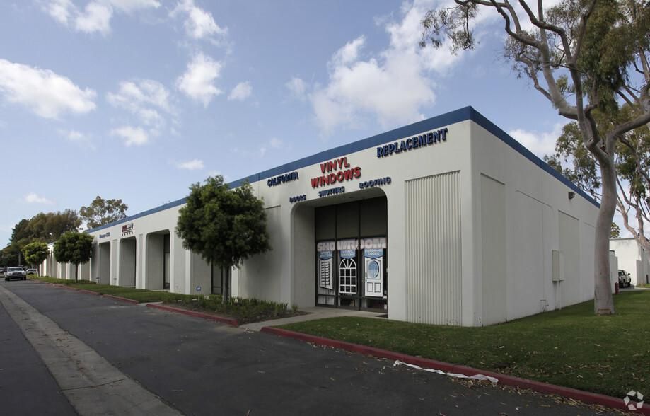 Slater Industrial Park 11203-11247 Slater Ave photo 4