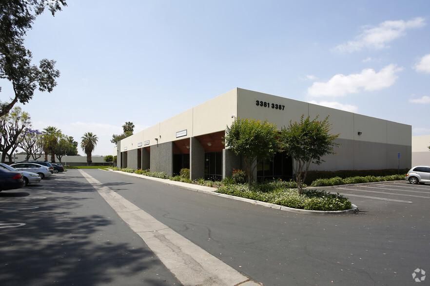 Riverside Business Park 3494 Durahart St photo 4