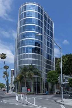 ROAR Building at Roxbury & Wilshire Blvd