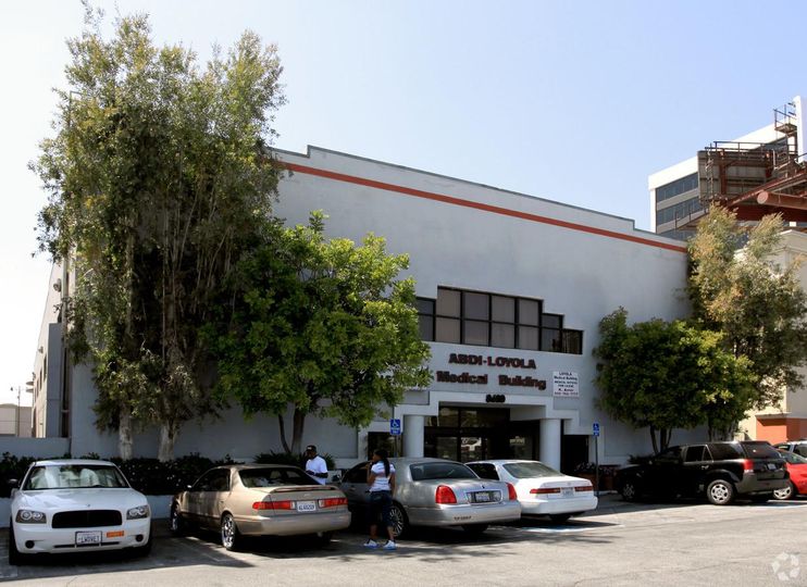 Abdi-Loyola Medical Building