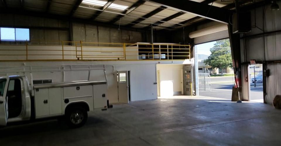 Menlo Industrial Center photo 2