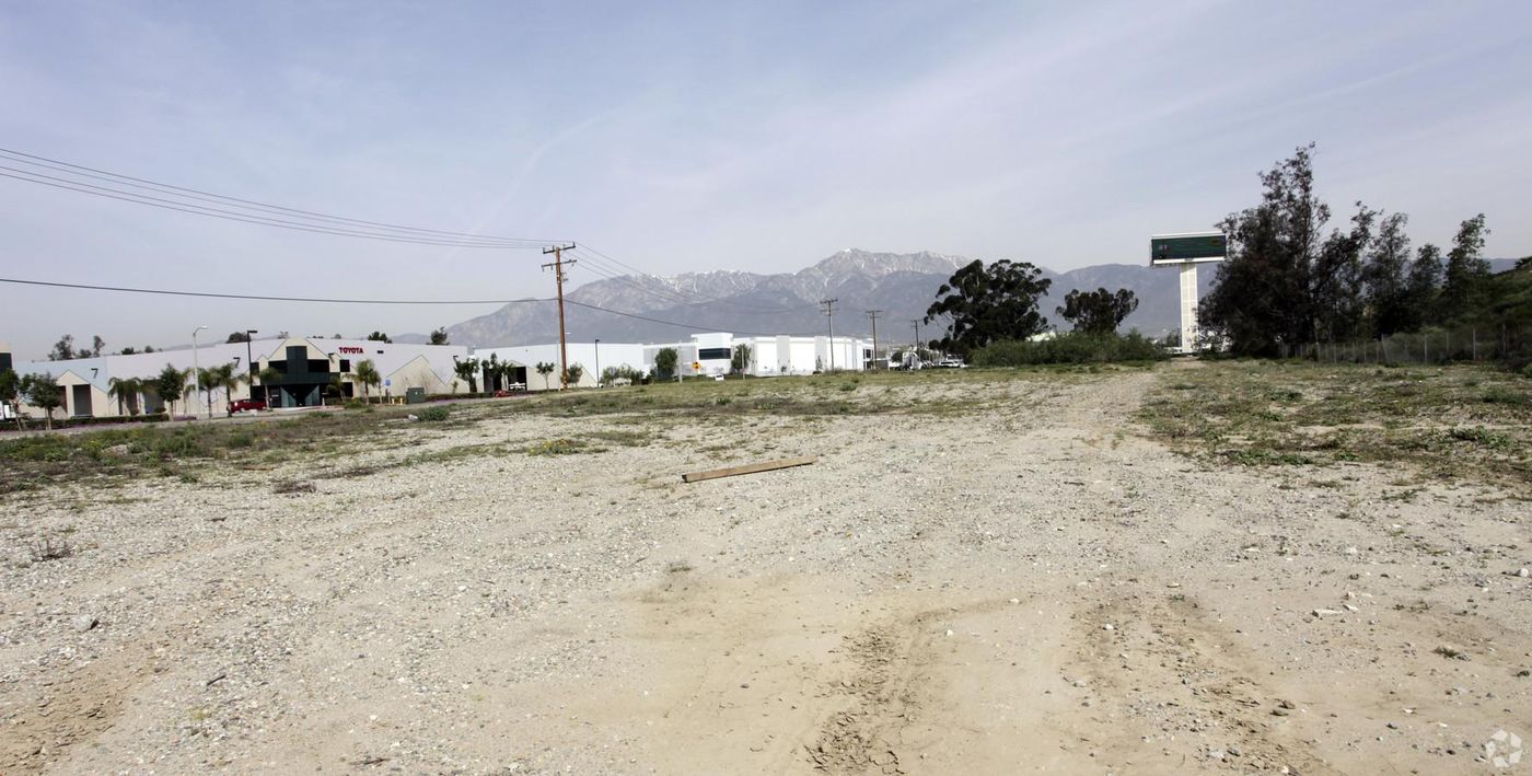 Industrial Property For Sale photo 1