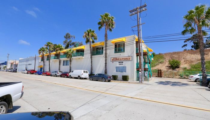 Warehouse Space for Rent at 1920-1928 Hancock St San Diego, CA 92110 - #7