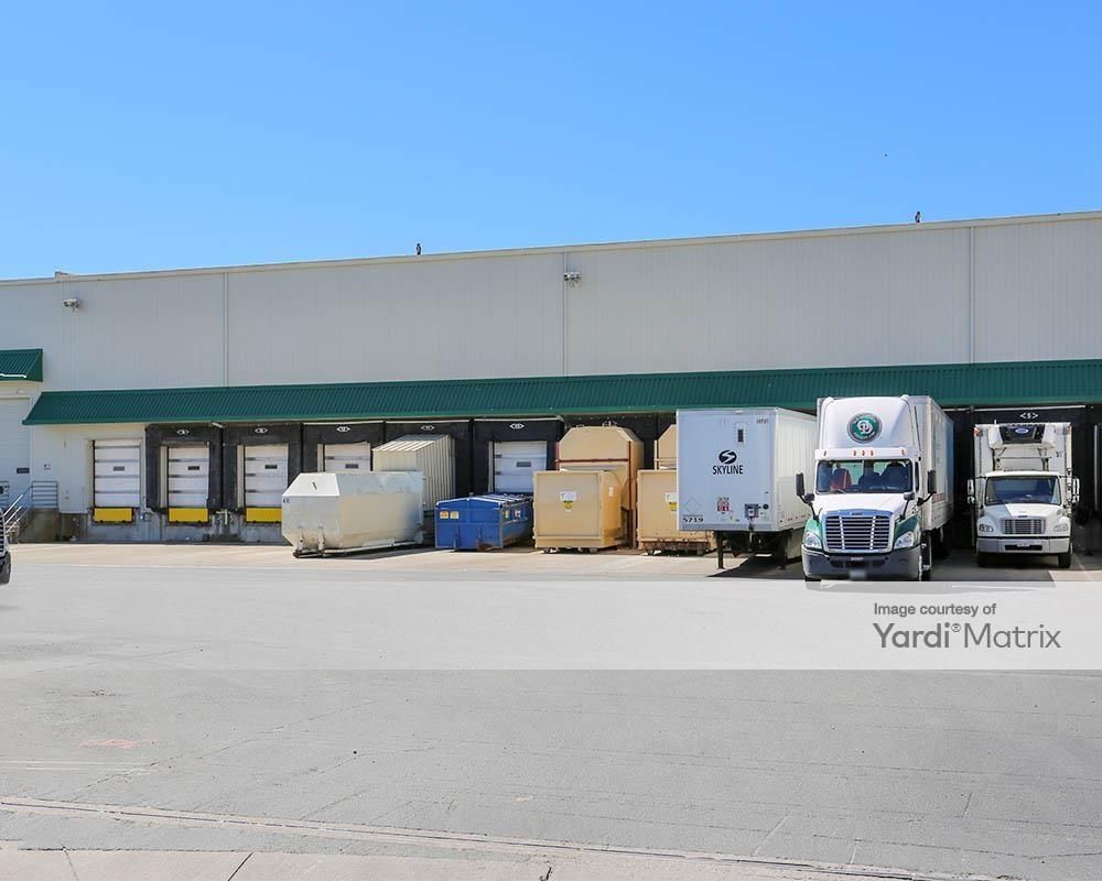 2041 Factory Street photo 2