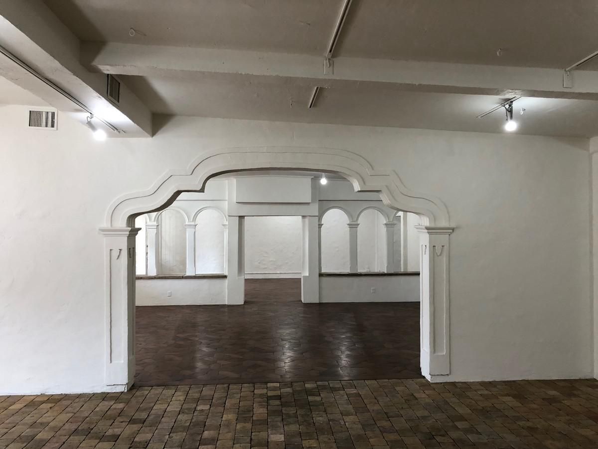 Lincoln Boulevard Office Building photo 4