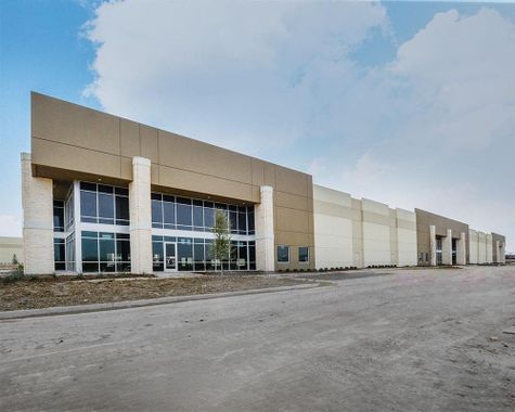 Everman Trade Center - Building B & D