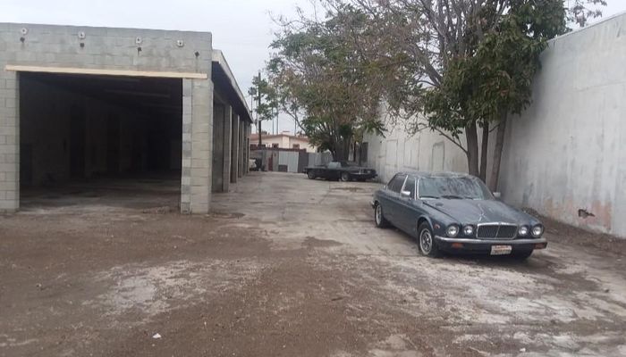 Warehouse Space for Sale at 3004 Hyde Park Blvd Los Angeles, CA 90043 - #2