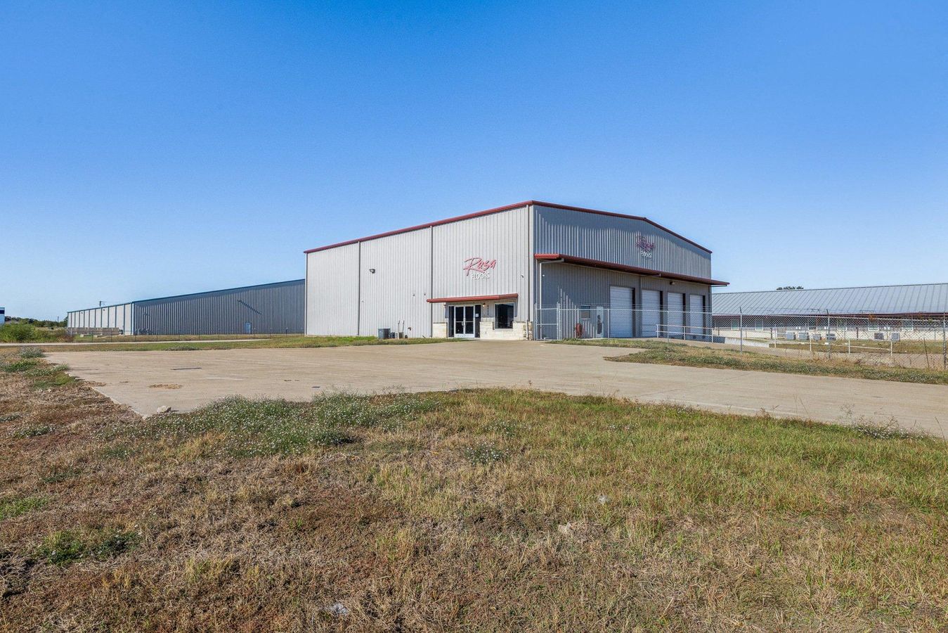 6022 Imperial Loop photo 2