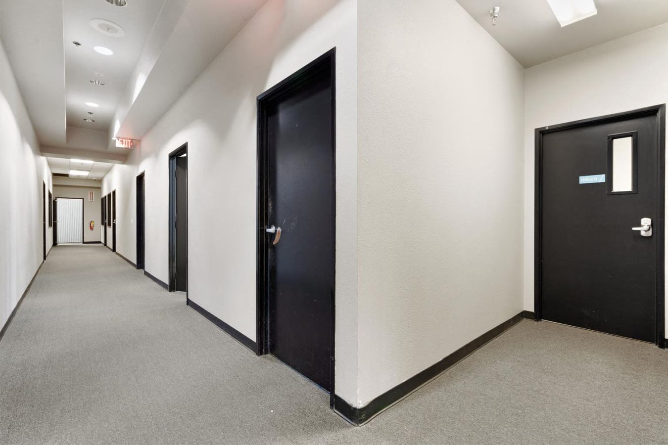 ReadySpaces Santa Ana photo 2