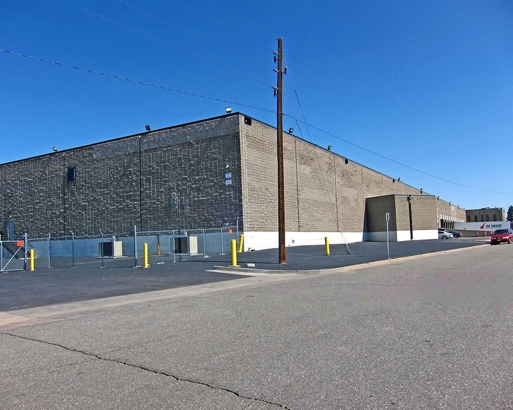 13331 & 13333 East 37th Avenue photo 2