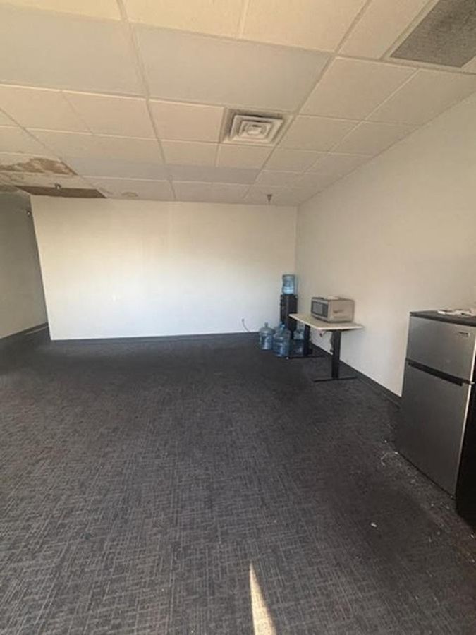 950  Spice Islands Drive photo 4
