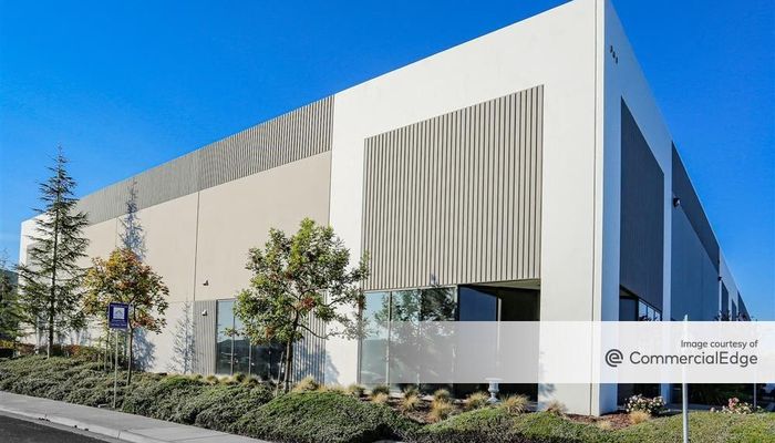 Warehouse Space for Rent at Cordelia Commerce Center Fairfield, CA 94534 - #4