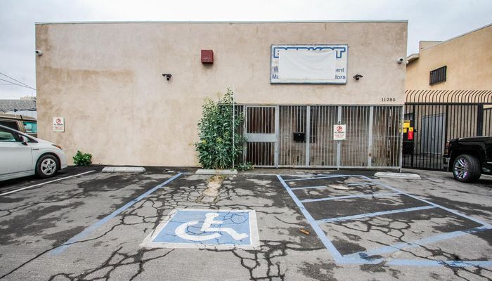 Warehouse Space for Sale at 11285 Goss St Sun Valley, CA 91352 - #1