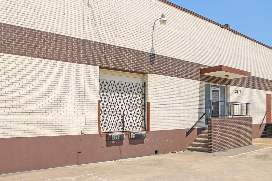 3417 Halifax St photo 4