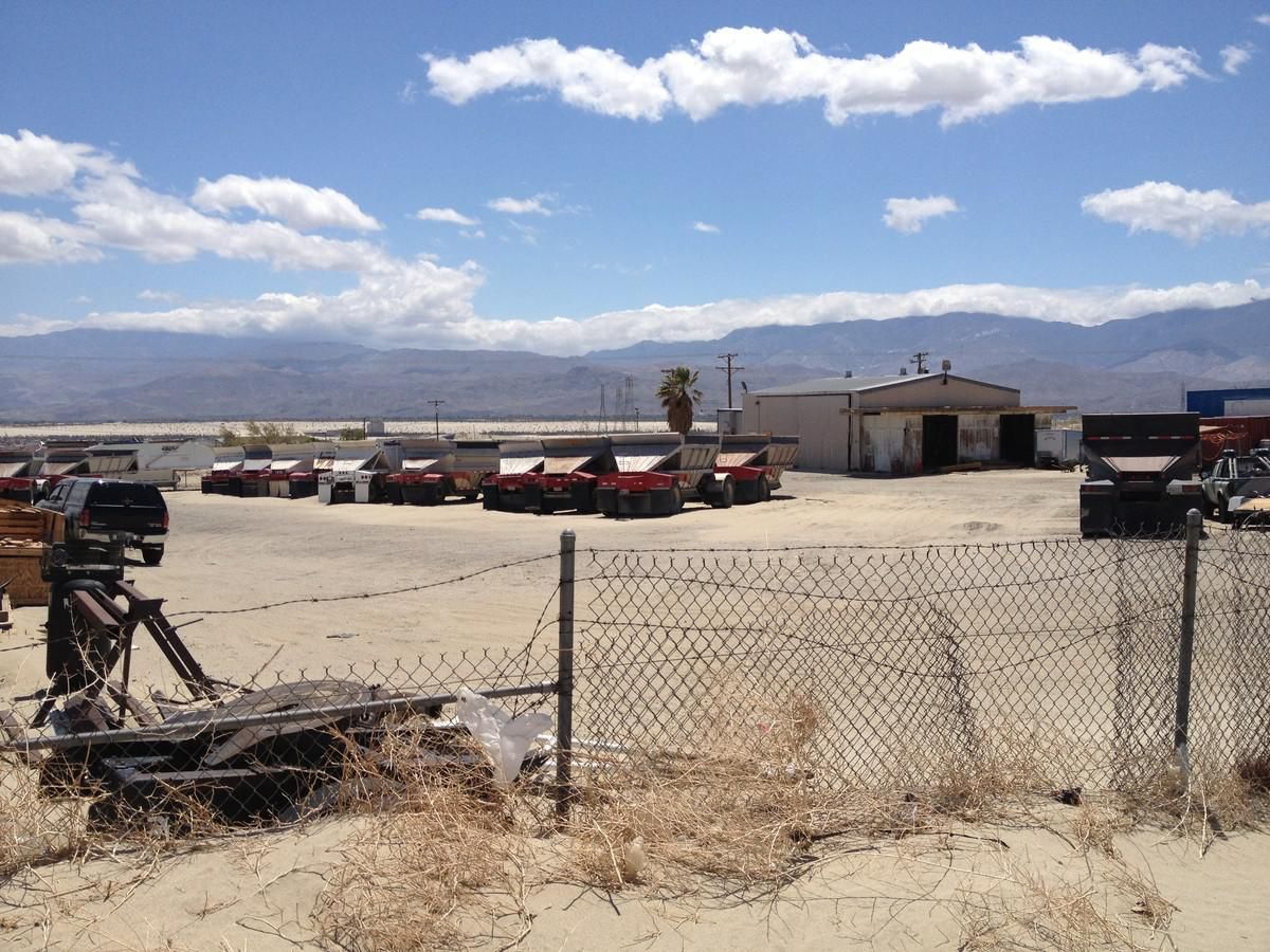1,600 SF Bldg on 5 ac Fenced Yard photo 2
