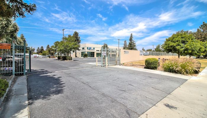 Warehouse Space for Rent at 1901 Las Plumas Ave San Jose, CA 95133 - #35