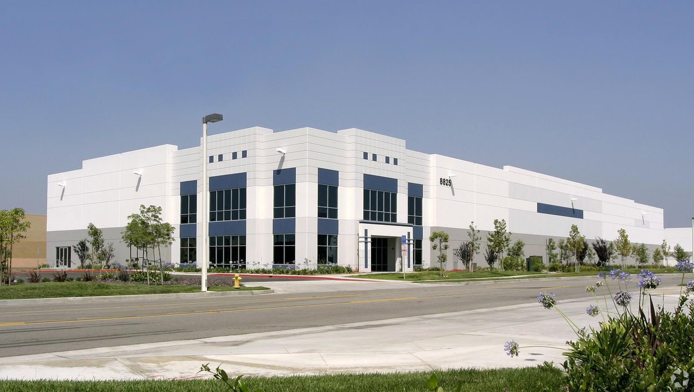 Bldg 7 photo 2