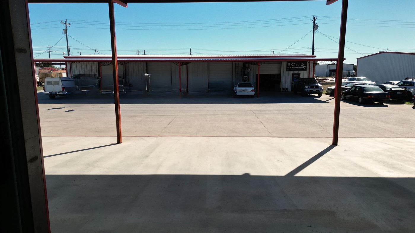 Liberty Hill Automotive Park photo 4