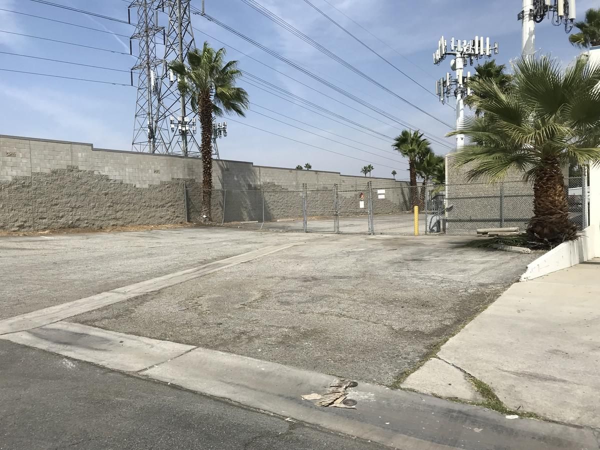 Industrial Property For Lease photo 1