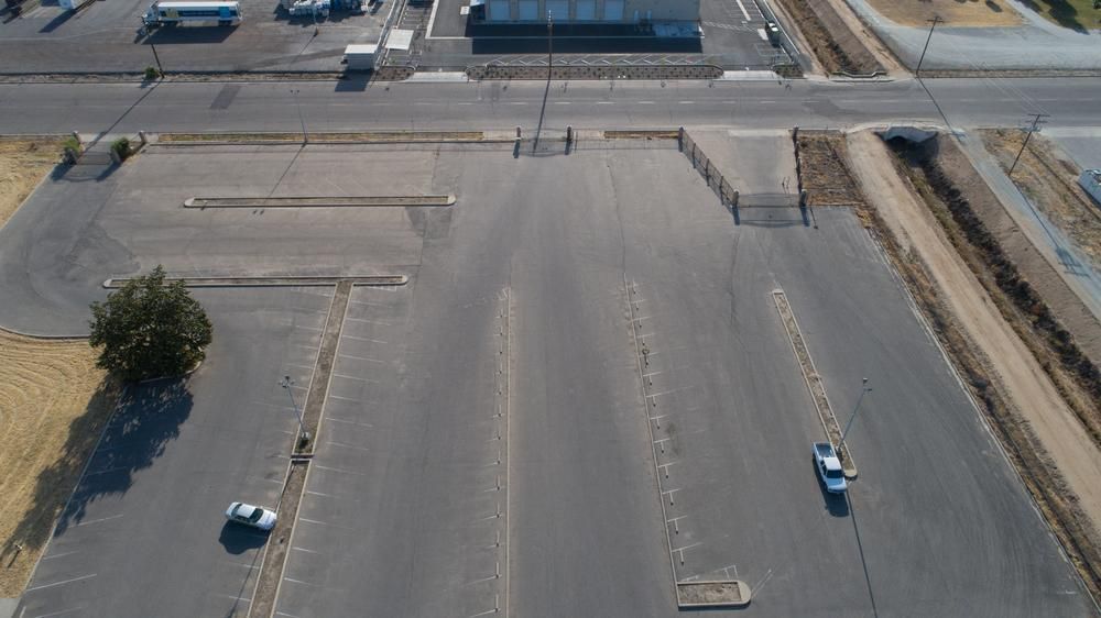Freestanding Industrial Manufacturing Building w/ Yard photo 4