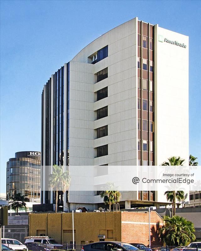 Beverly Hills Gateway photo 1
