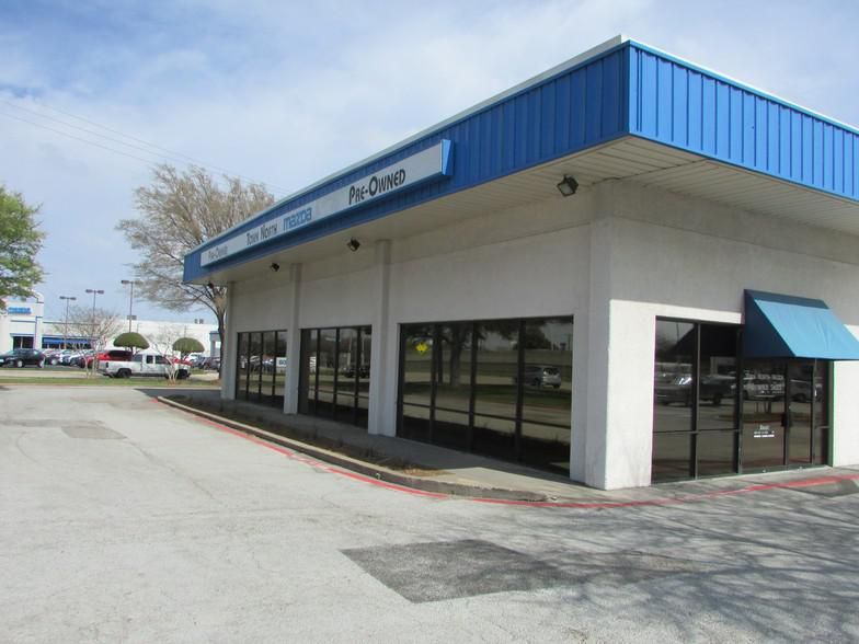 Texas Auto Center 405 S Central Expy photo 2