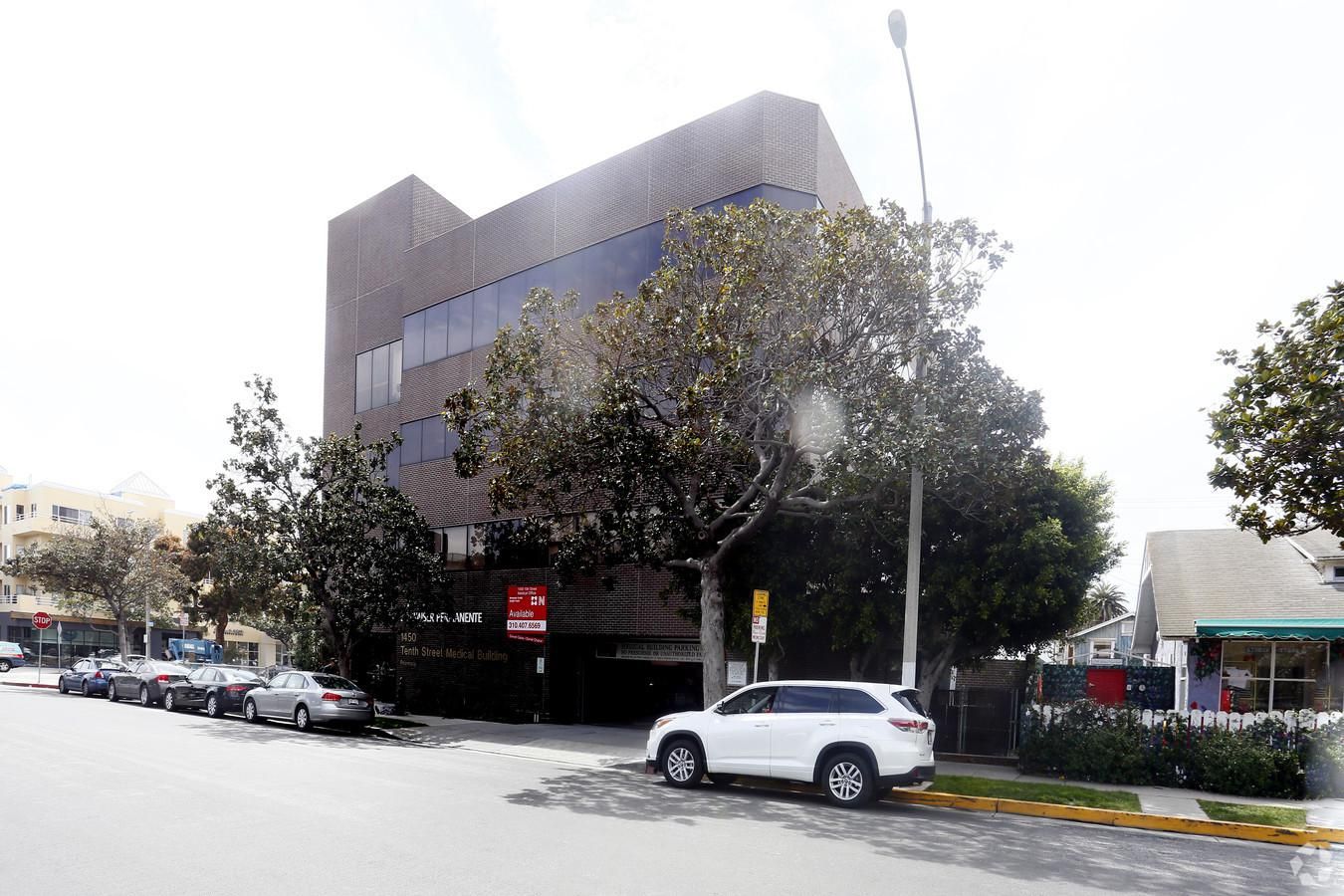 Tenth Street Medical Bldg. photo 4