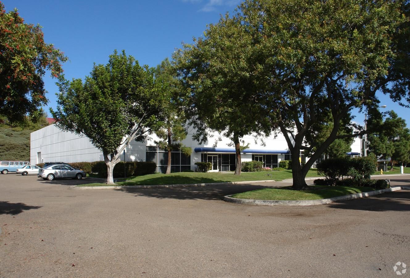 Bldg 5 photo 3