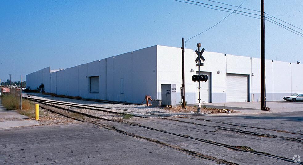 15220 Canary Ave photo 4