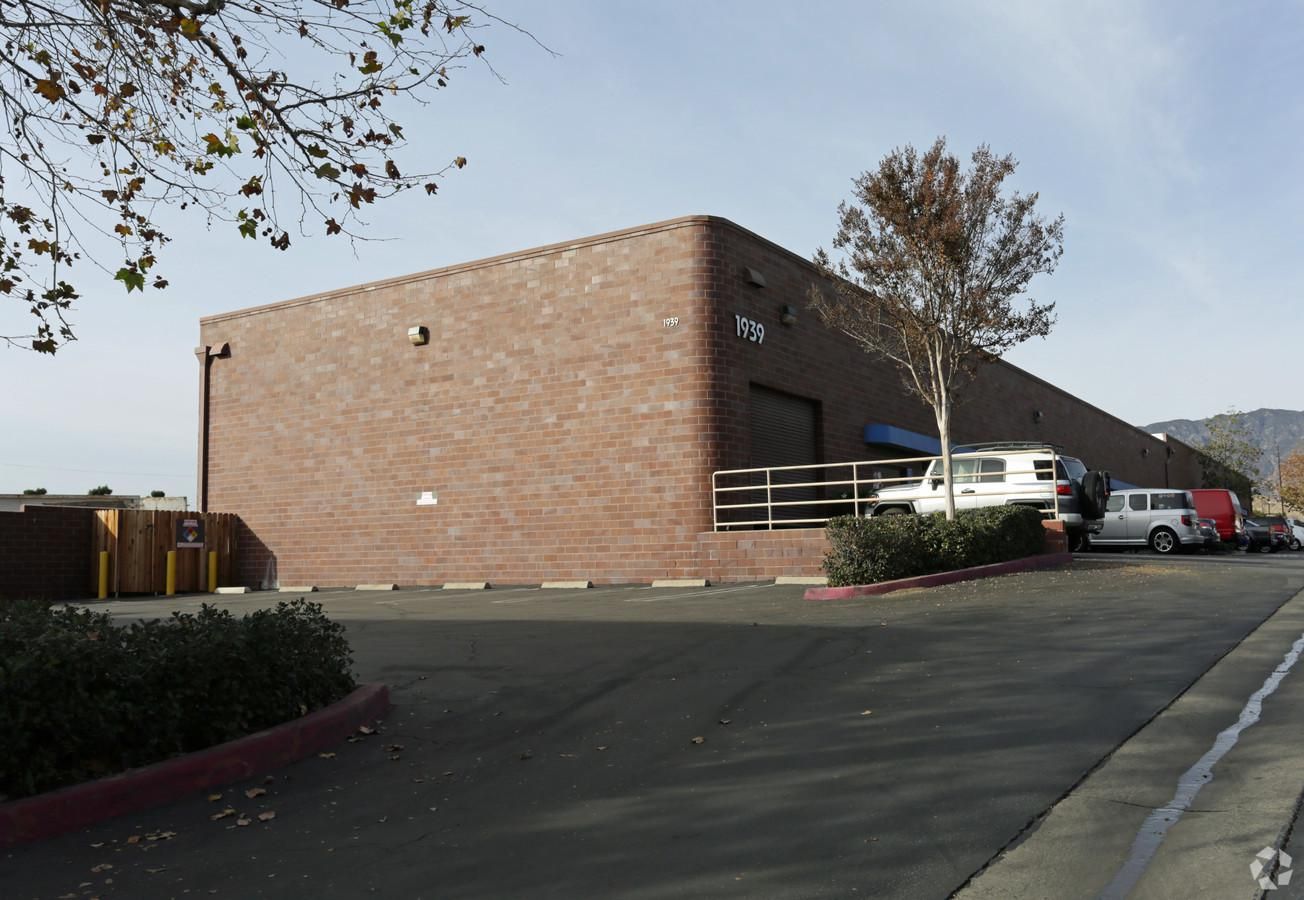Industrial Property For Lease photo 1