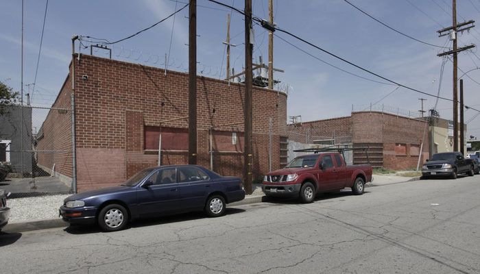 Warehouse Space for Rent at 6869-6873 Farmdale Ave North Hollywood, CA 91605 - #1